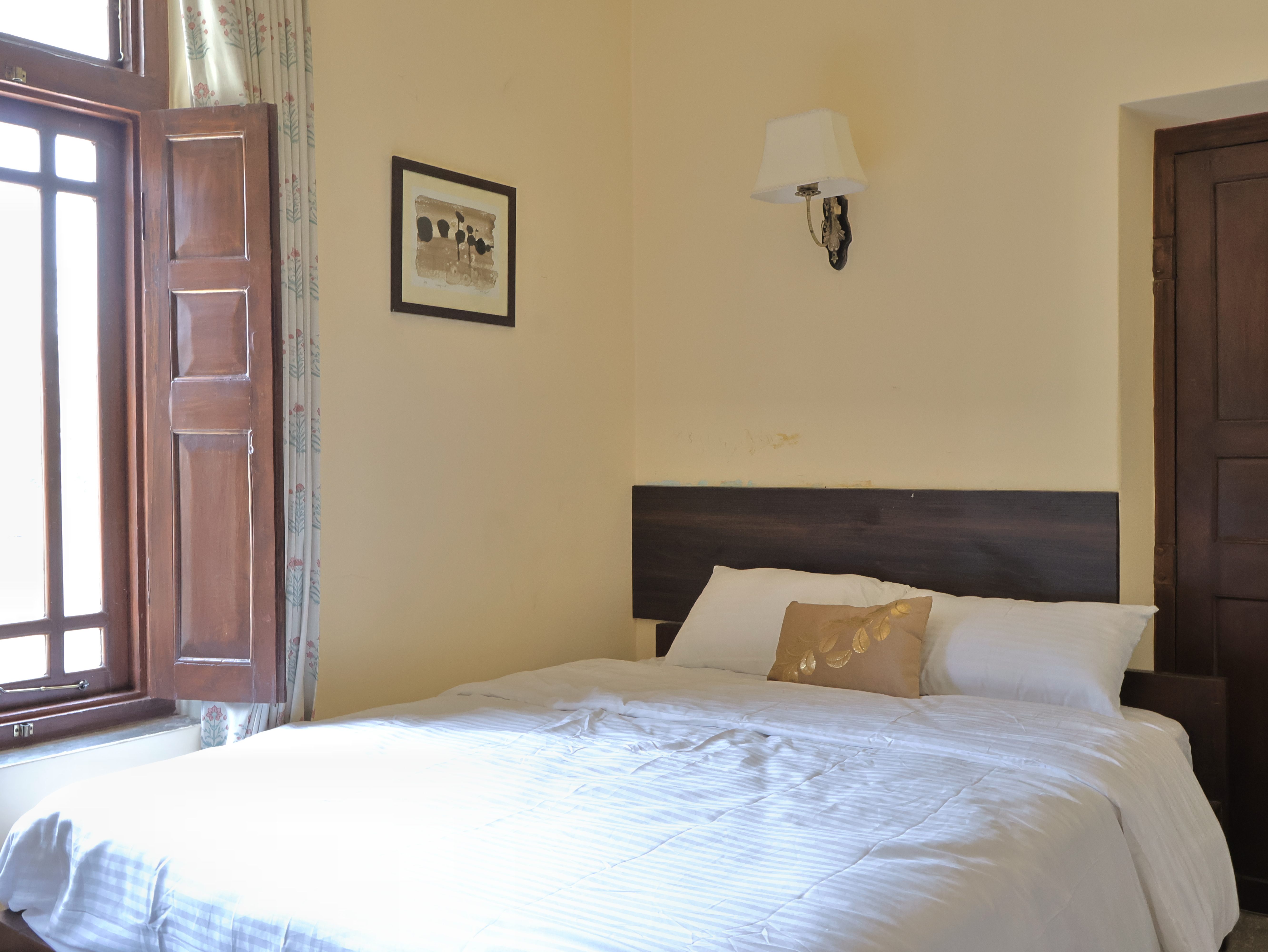 Clean and comfortable bedroom
